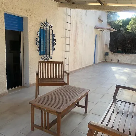 Splendid Detached Villa, Near The Sea *
