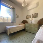 Villa Splendid Detached Villa, Near The Sea *