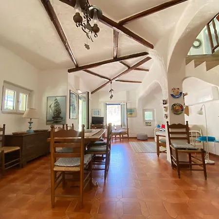 Splendid A Stones Throw From The Sea Villa