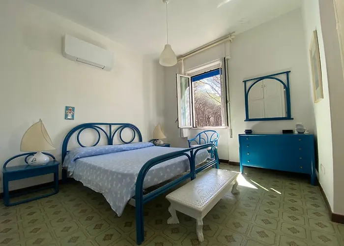 Splendid Detached Villa, Near The Sea * Santa Lucia
