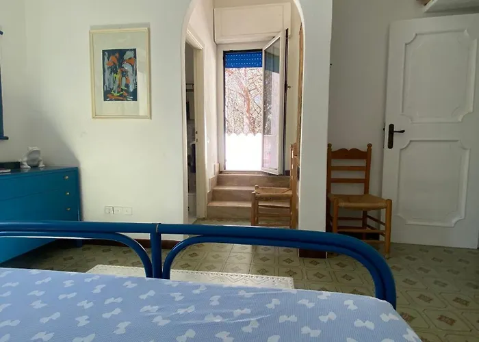 Splendid Detached Villa, Near The Sea Santa Lucia